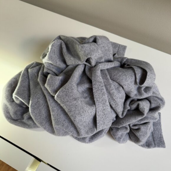 JENNIE LIU 100% Pure Cashmere Belted Lux Wrap Cardigan Robe - Light Grey - Picture 11 of 13